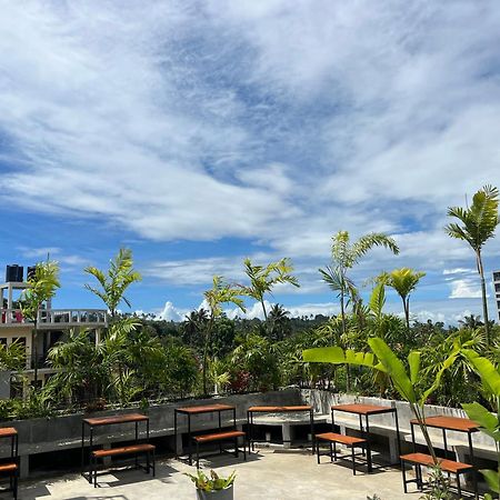 Yasis Surf Lodge Mirissa Exterior photo