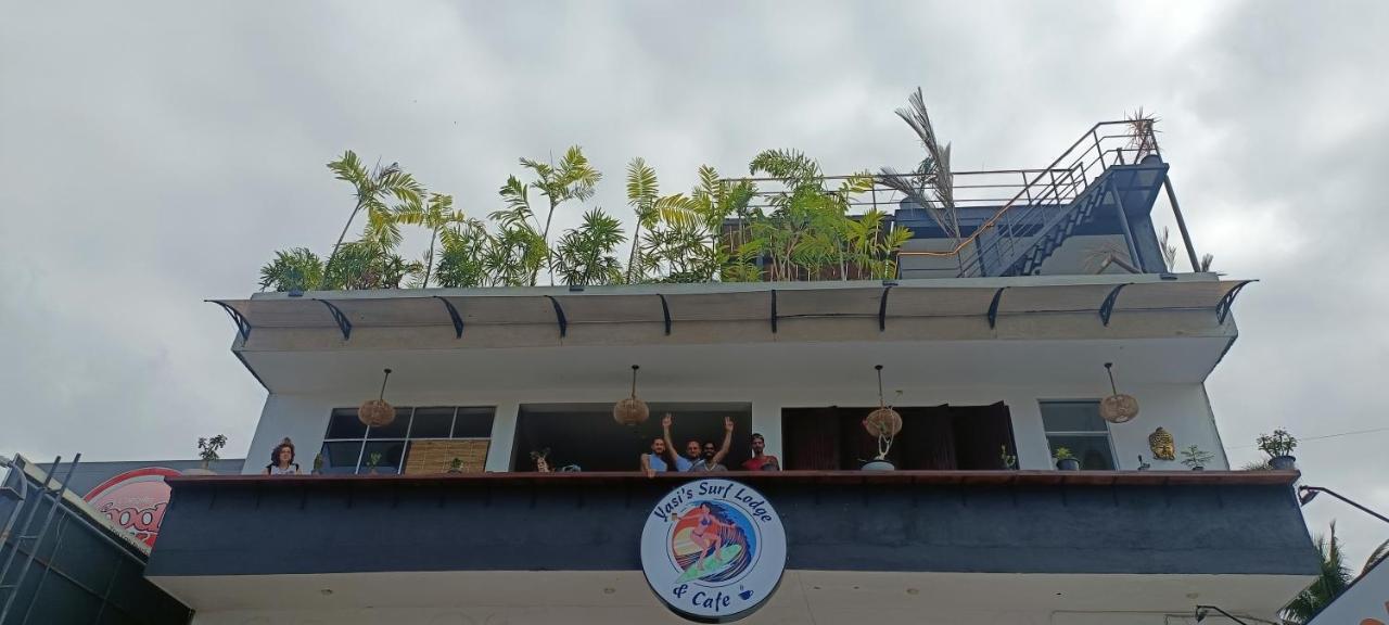 Yasis Surf Lodge Mirissa Exterior photo