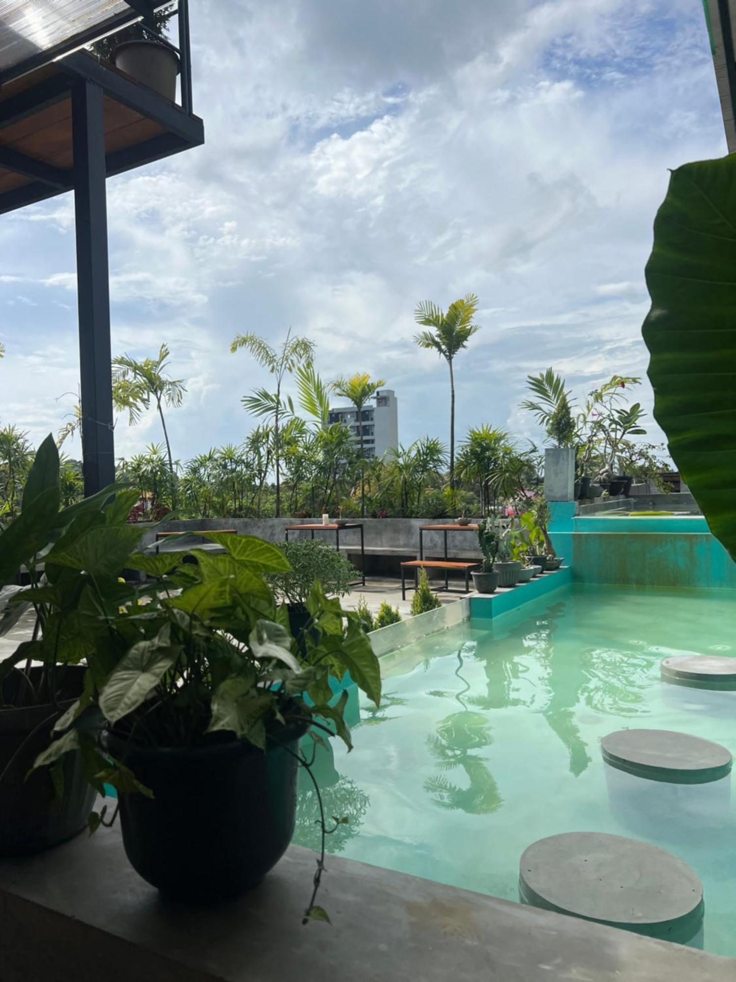 Yasis Surf Lodge Mirissa Exterior photo