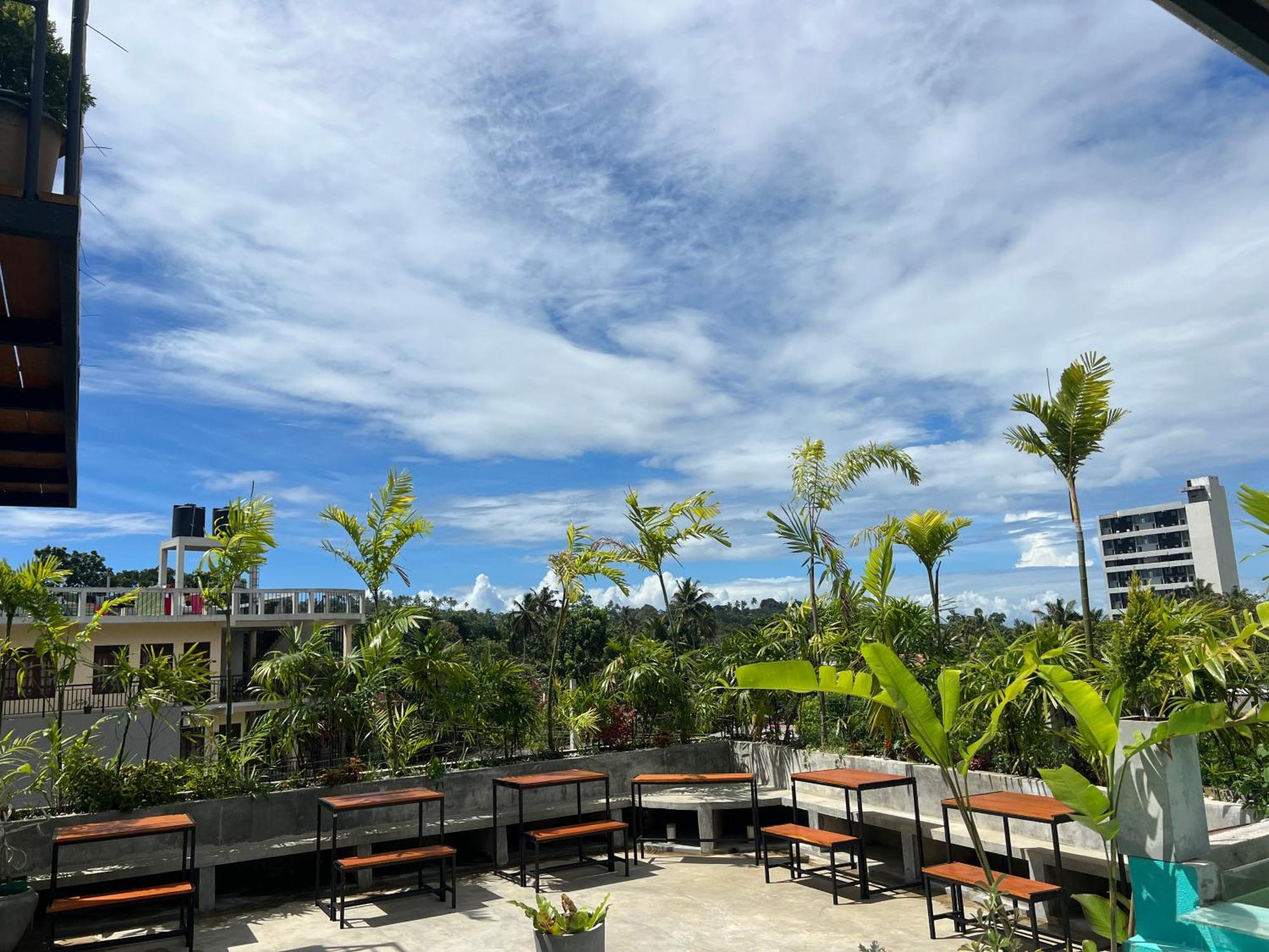 Yasis Surf Lodge Mirissa Exterior photo